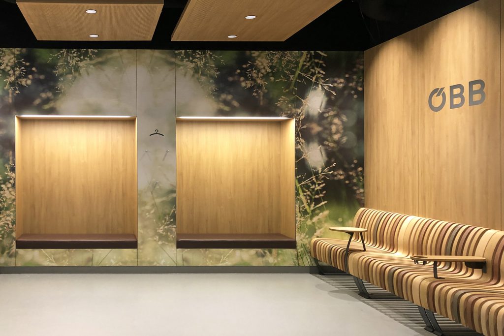 Faserzement auf Wand ÖBB